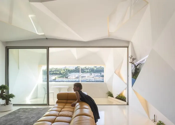 Leblanche Apartment *