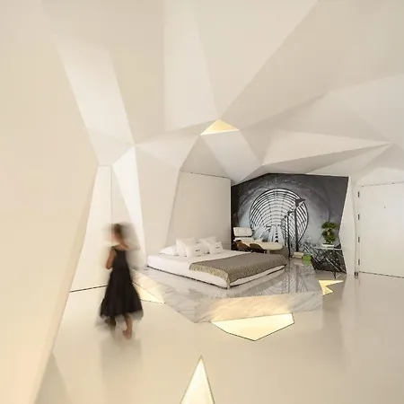 Leblanche Apartment